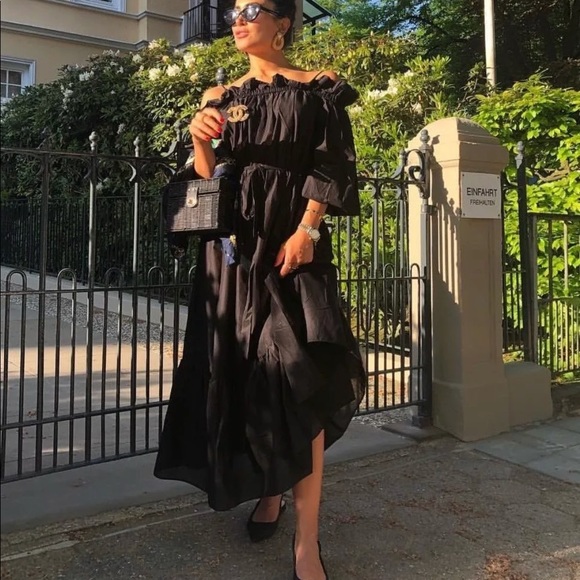 h&m black off the shoulder dress